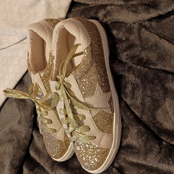 Gold Sparkle Shoes - Picture 4 of 6